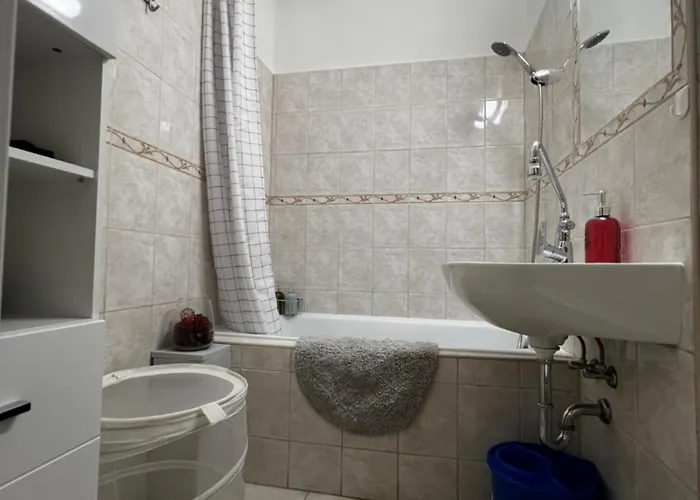 Renapartman Apartament
